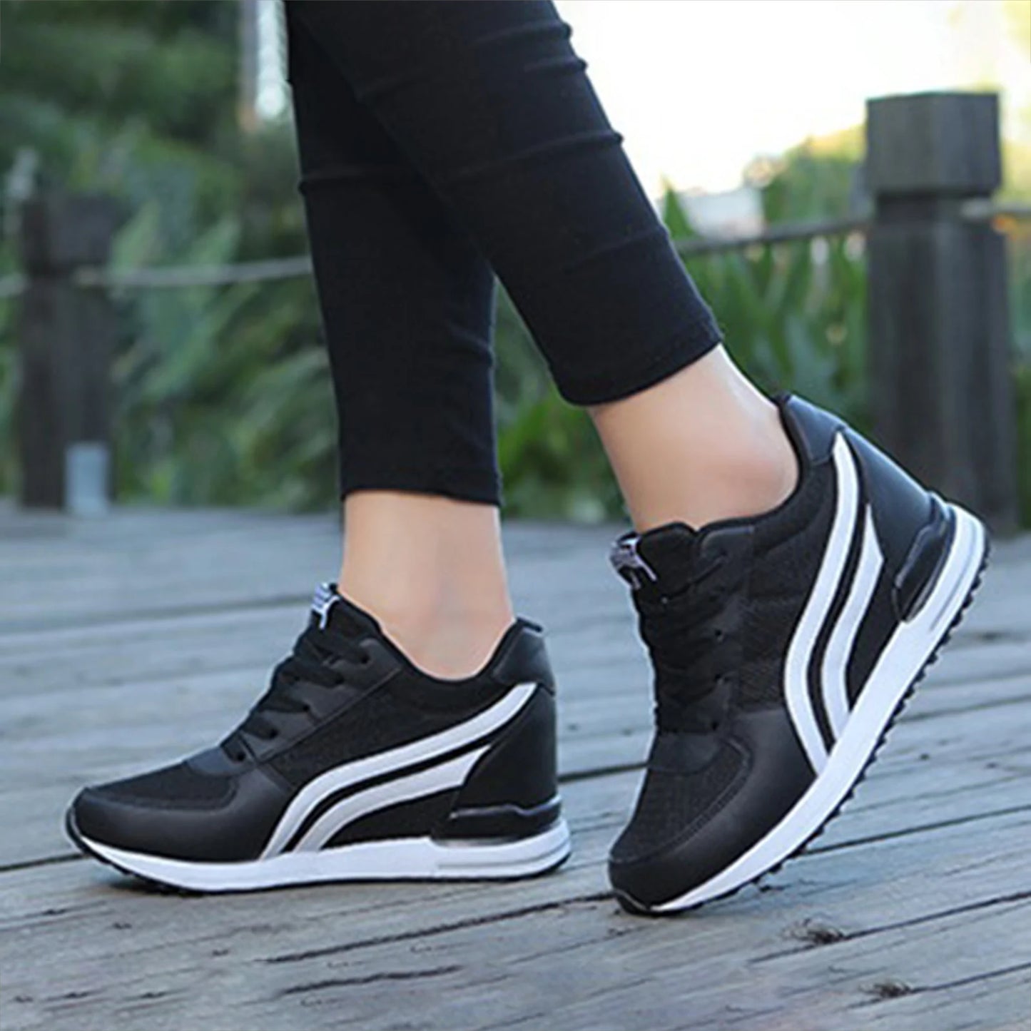 Zapatillas con cuña para mujer